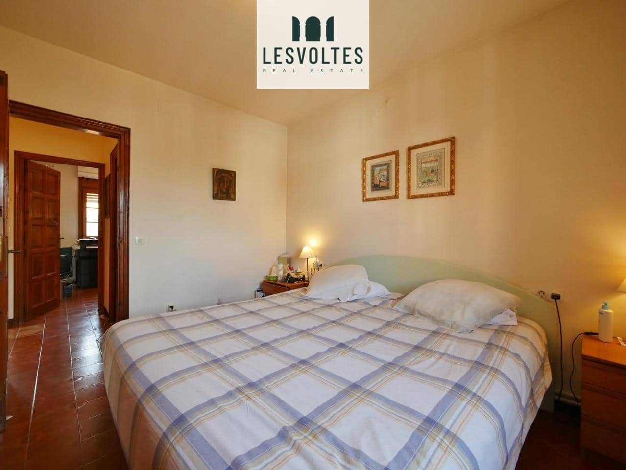 4 bedroom Villa for sale in Palafrugell with garage - € 325,000 (Ref: 10081938)