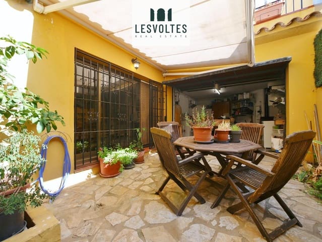 4 slaapkamer Villa te koop in Palafrugell met garage - € 325.000 (Ref: 10081938)