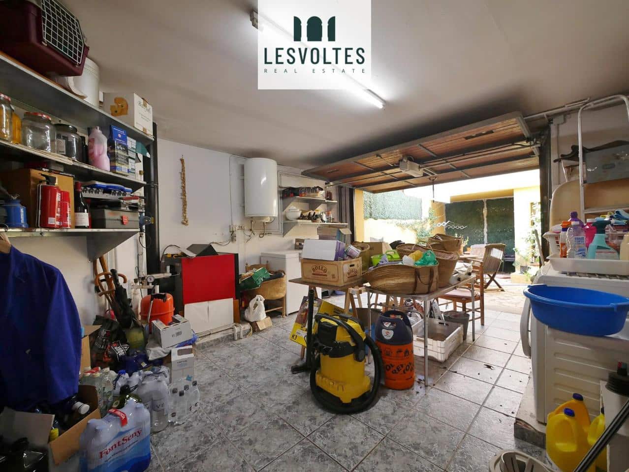 4 bedroom Villa for sale in Palafrugell with garage - € 325,000 (Ref: 10081938)