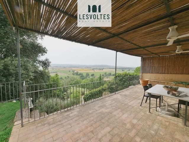 3 sypialnia Finka/Dom wiejski na sprzedaż w La Bisbal d'Empordà - 990 000 € (Ref: 10081939)