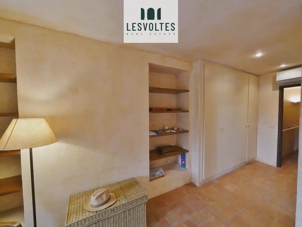 3 sypialnia Finka/Dom wiejski na sprzedaż w La Bisbal d'Emporda - 990 000 € (Ref: 10081939)