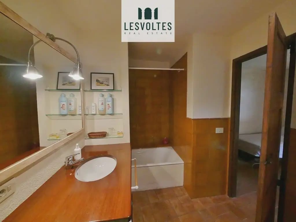 3 sypialnia Finka/Dom wiejski na sprzedaż w La Bisbal d'Emporda - 990 000 € (Ref: 10081939)