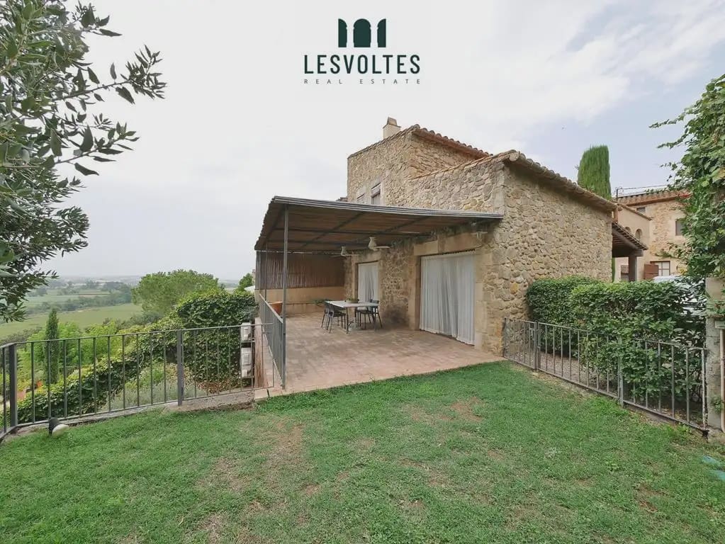 3 sypialnia Finka/Dom wiejski na sprzedaż w La Bisbal d'Emporda - 990 000 € (Ref: 10081939)