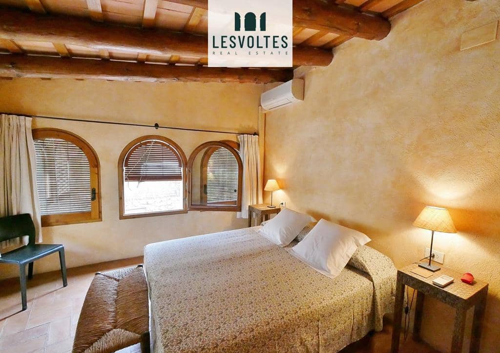 3 bedroom Finca/Country House for sale in La Bisbal d'Emporda with garage - € 990,000 (Ref: 10081939)