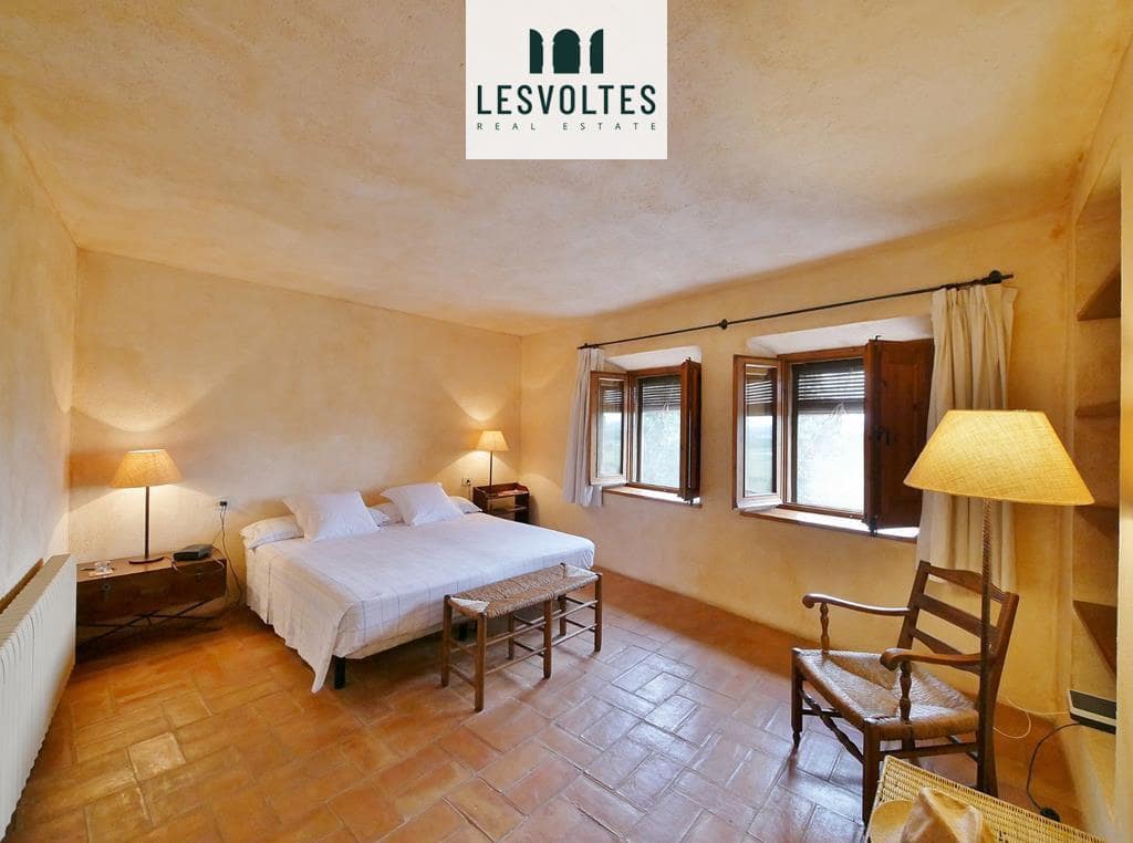 3 bedroom Finca/Country House for sale in La Bisbal d'Emporda with garage - € 990,000 (Ref: 10081939)