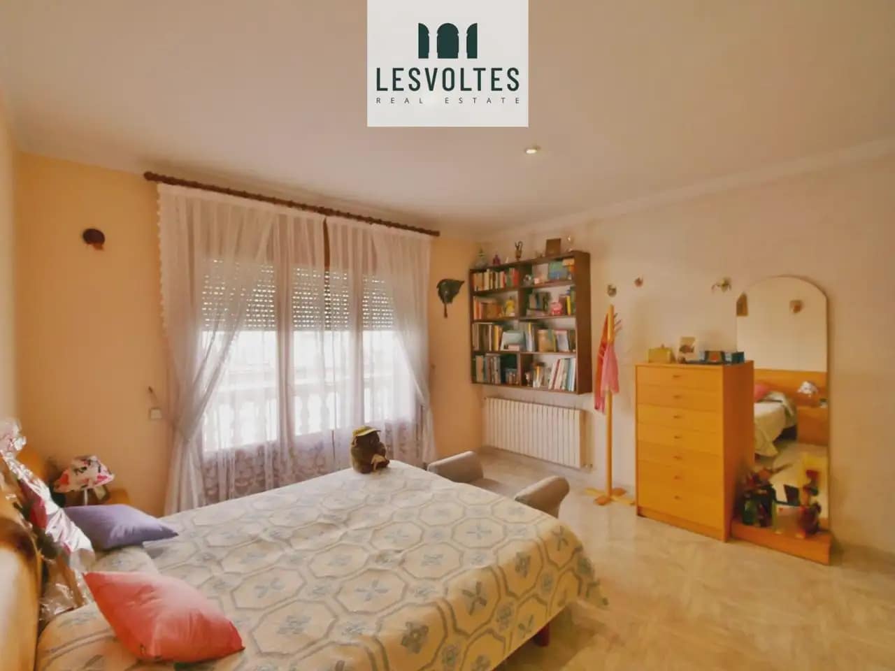 6 sypialnia Dom na sprzedaż w La Bisbal d'Emporda z garażem - 420 000 € (Ref: 10081940)