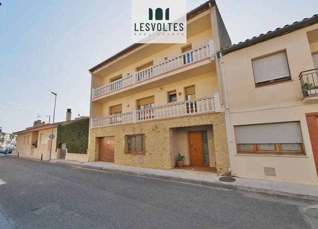 6 sypialnia Dom na sprzedaż w La Bisbal d'Empordà z garażem - 420 000 € (Ref: 10081940)