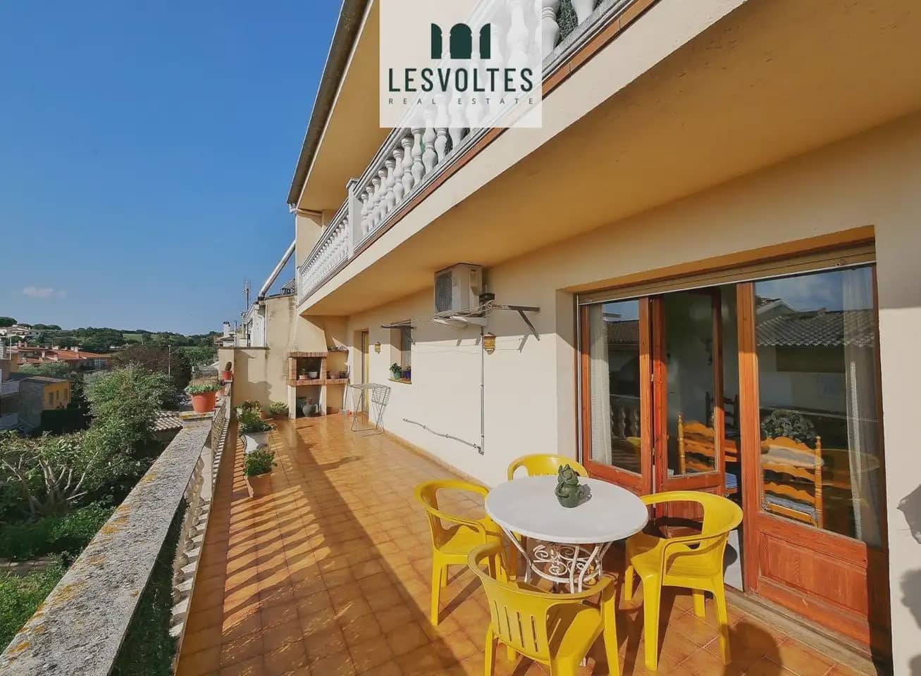 6 sypialnia Dom na sprzedaż w La Bisbal d'Emporda z garażem - 420 000 € (Ref: 10081940)