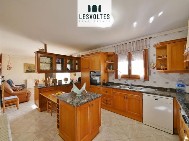 6 camera da letto Villa in vendita in La Bisbal d'Empordà con garage - 420.000 € (Rif: 10081940)