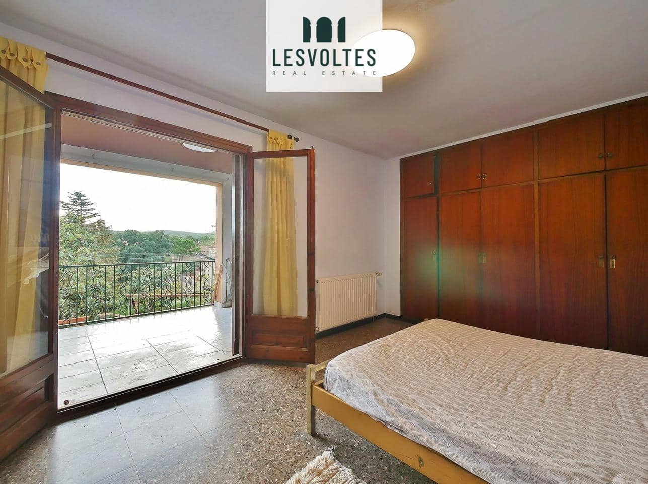 4 bedroom Villa for sale in Pals with garage - € 450,000 (Ref: 10081941)