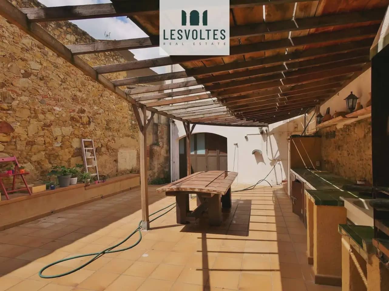 4 soverom Hus til salgs i Pals med garasje - € 485 000 (Ref: 10081944)