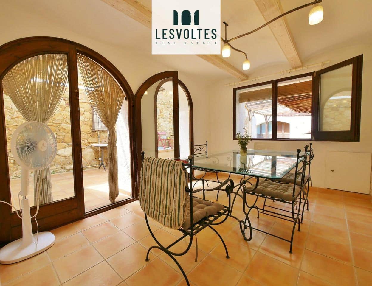 4 bedroom Villa for sale in Pals with garage - € 485,000 (Ref: 10081944)