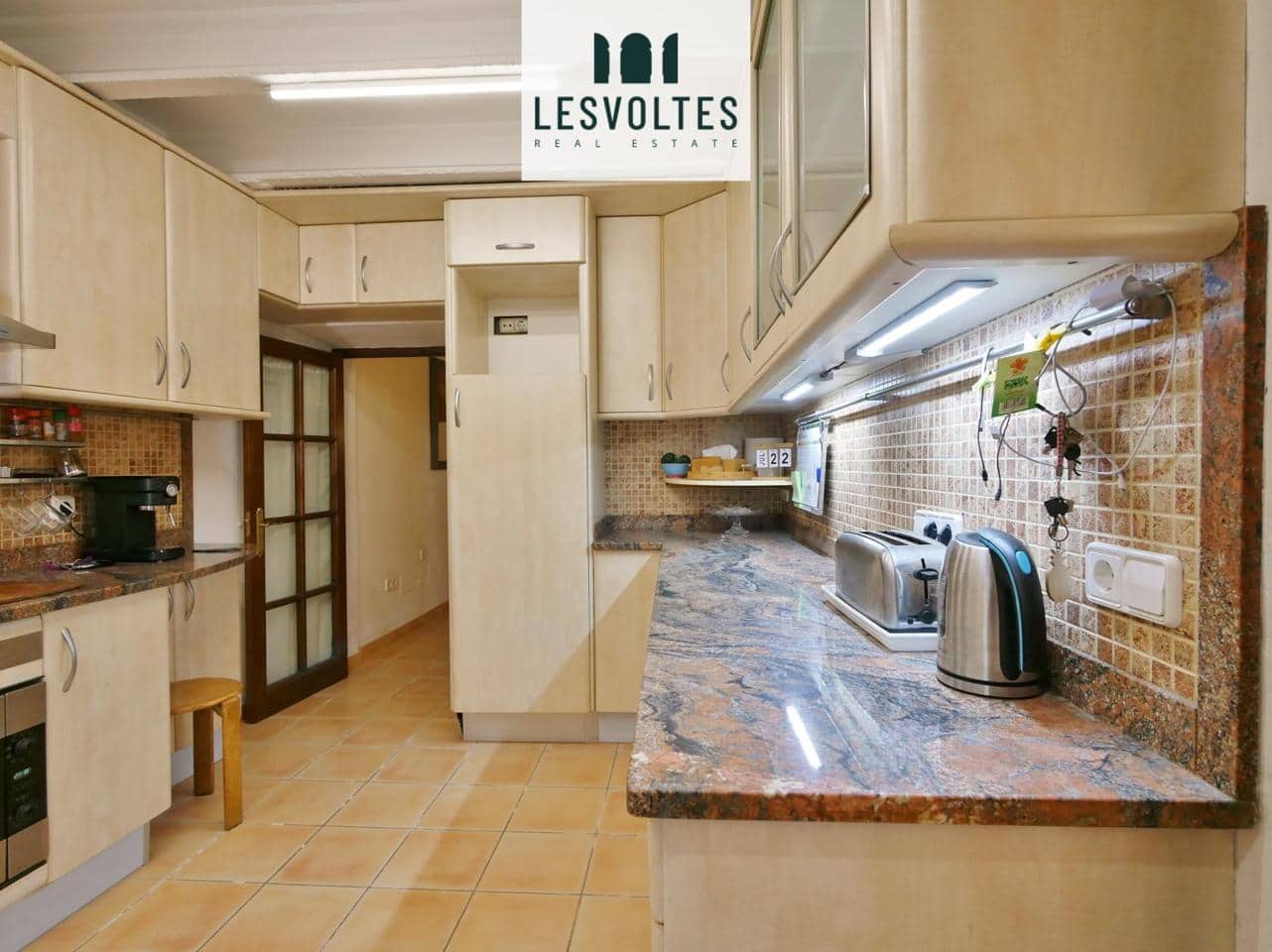 4 bedroom Villa for sale in Pals with garage - € 485,000 (Ref: 10081944)