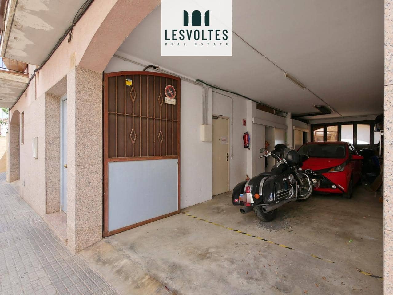 4 bedroom Villa for sale in Pals with garage - € 485,000 (Ref: 10081944)