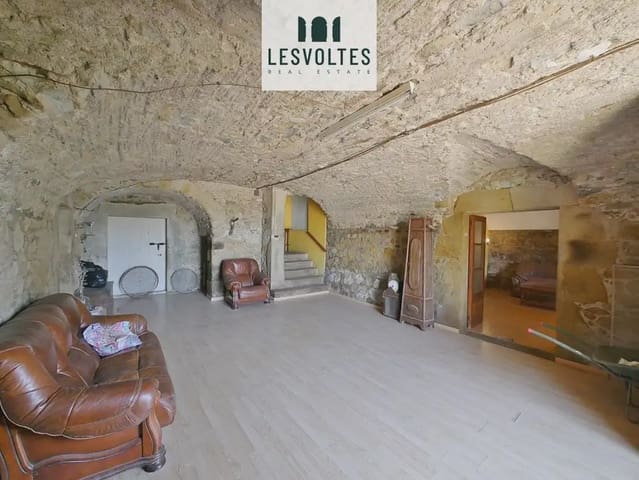 4 bedroom Finca/Country House for sale in Corçà with garage - € 1,500,000 (Ref: 10081947)
