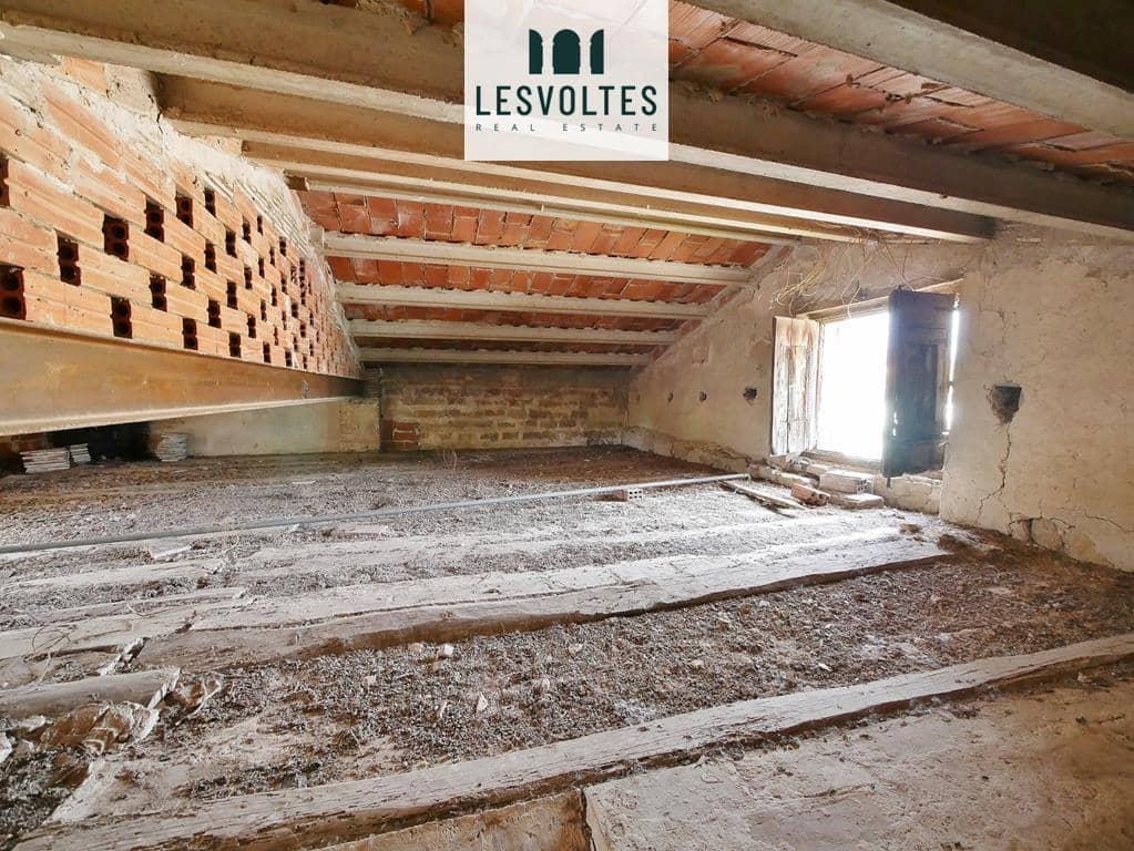 4 quarto Moradia para venda em La Bisbal d'Emporda com piscina garagem - 624 000 € (Ref: 10081950)