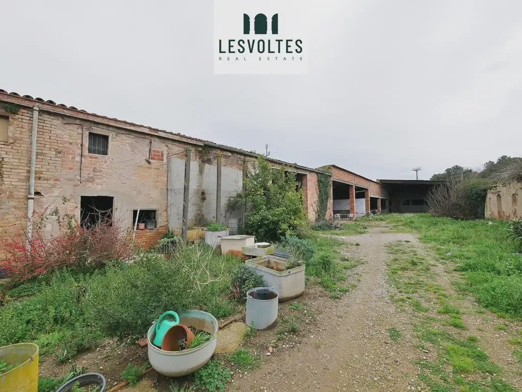 5 sypialnia Finka/Dom wiejski na sprzedaż w Parlava - 595 000 € (Ref: 10081952)