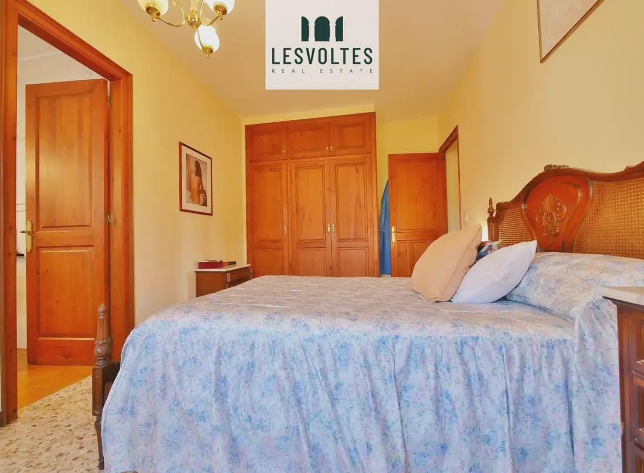Casa de 4 habitaciones en La Bisbal d'Empordà en venta - 450.000 € (Ref: 10081954)