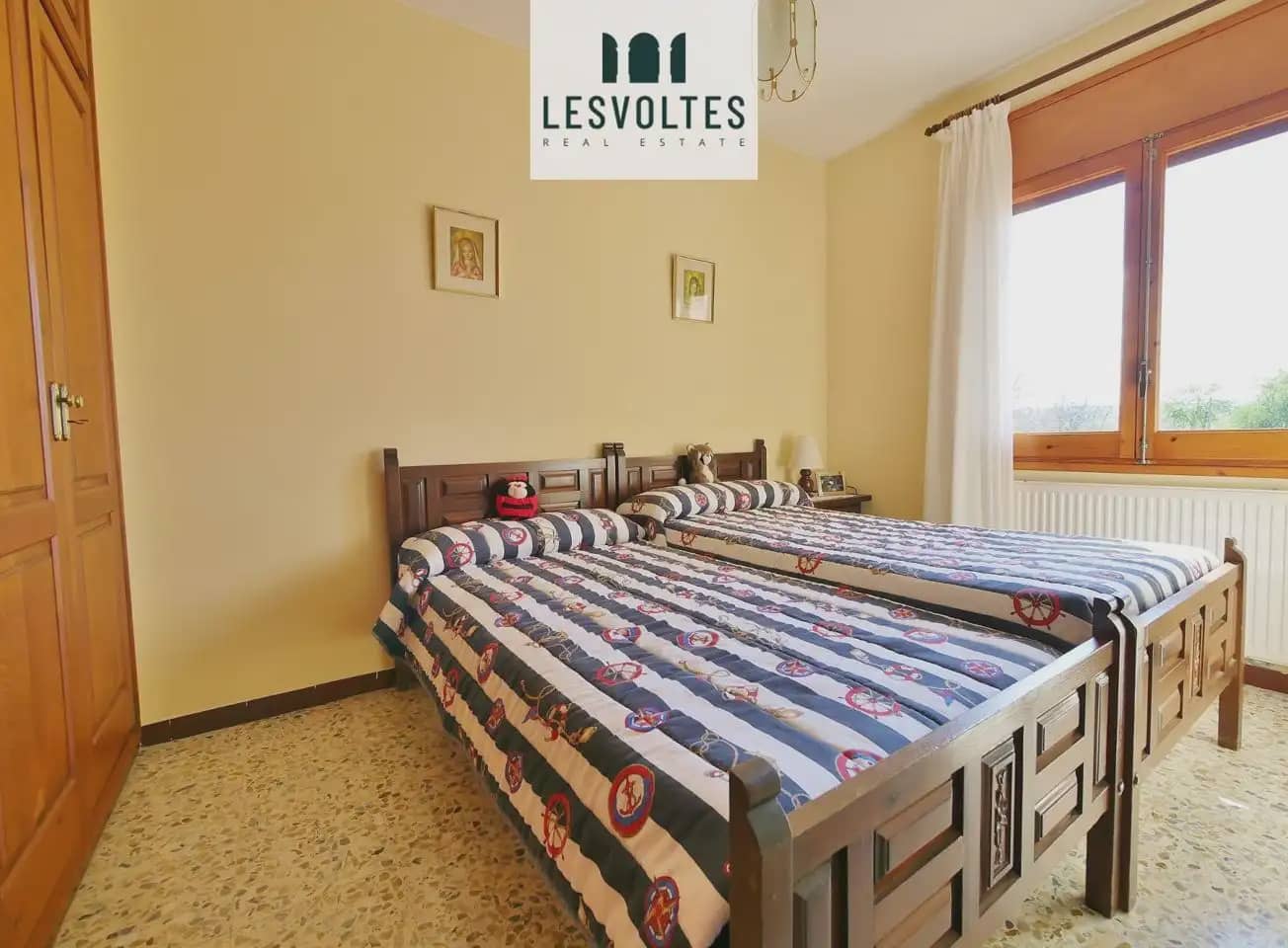 Casa de 4 habitaciones en La Bisbal d'Empordà en venta - 450.000 € (Ref: 10081954)
