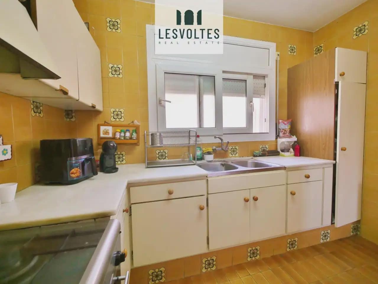 6 soverom Kjedet enebolig til salgs i Palafrugell med garasje - € 390 000 (Ref: 10081955)