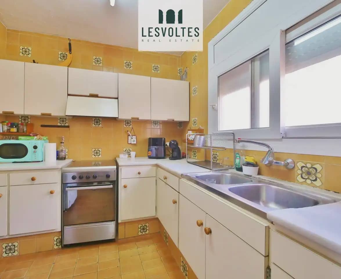 6 soverom Kjedet enebolig til salgs i Palafrugell med garasje - € 390 000 (Ref: 10081955)