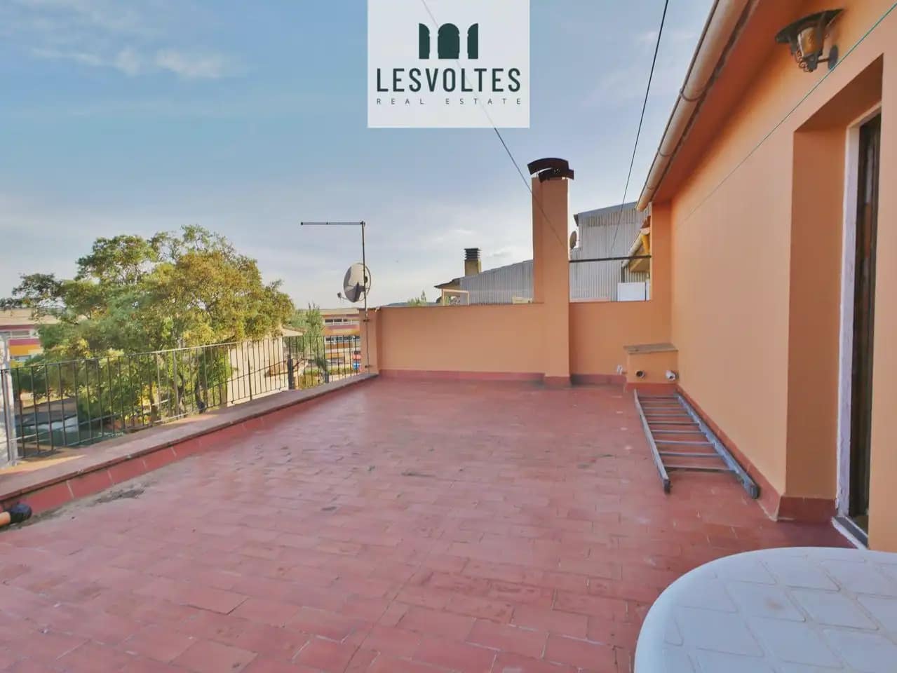 6 soverom Kjedet enebolig til salgs i Palafrugell med garasje - € 390 000 (Ref: 10081955)