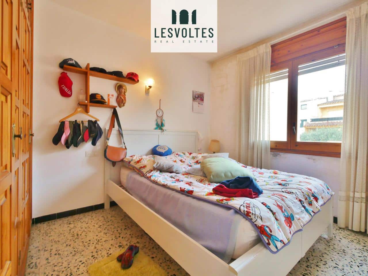 6 bedroom Villa for sale in Palafrugell with garage - € 390,000 (Ref: 10081955)
