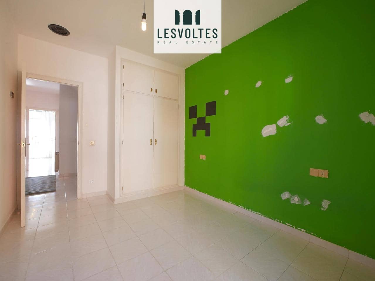 4 bedroom Villa for sale in Palafrugell - € 338,000 (Ref: 10081957)