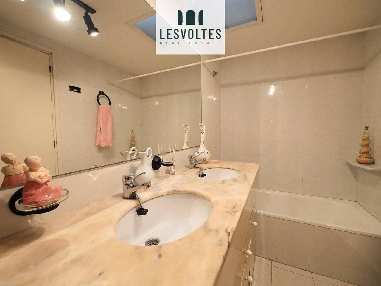 4 bedroom Villa for sale in Palafrugell - € 338,000 (Ref: 10081957)