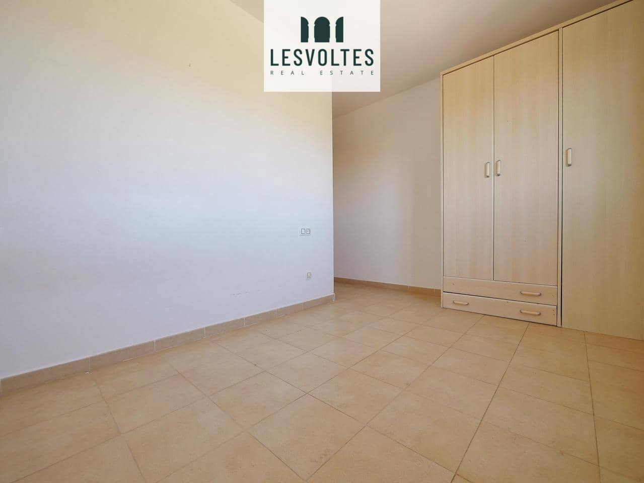 3 bedroom Flat for sale in Palafrugell with garage - € 225,000 (Ref: 10081958)