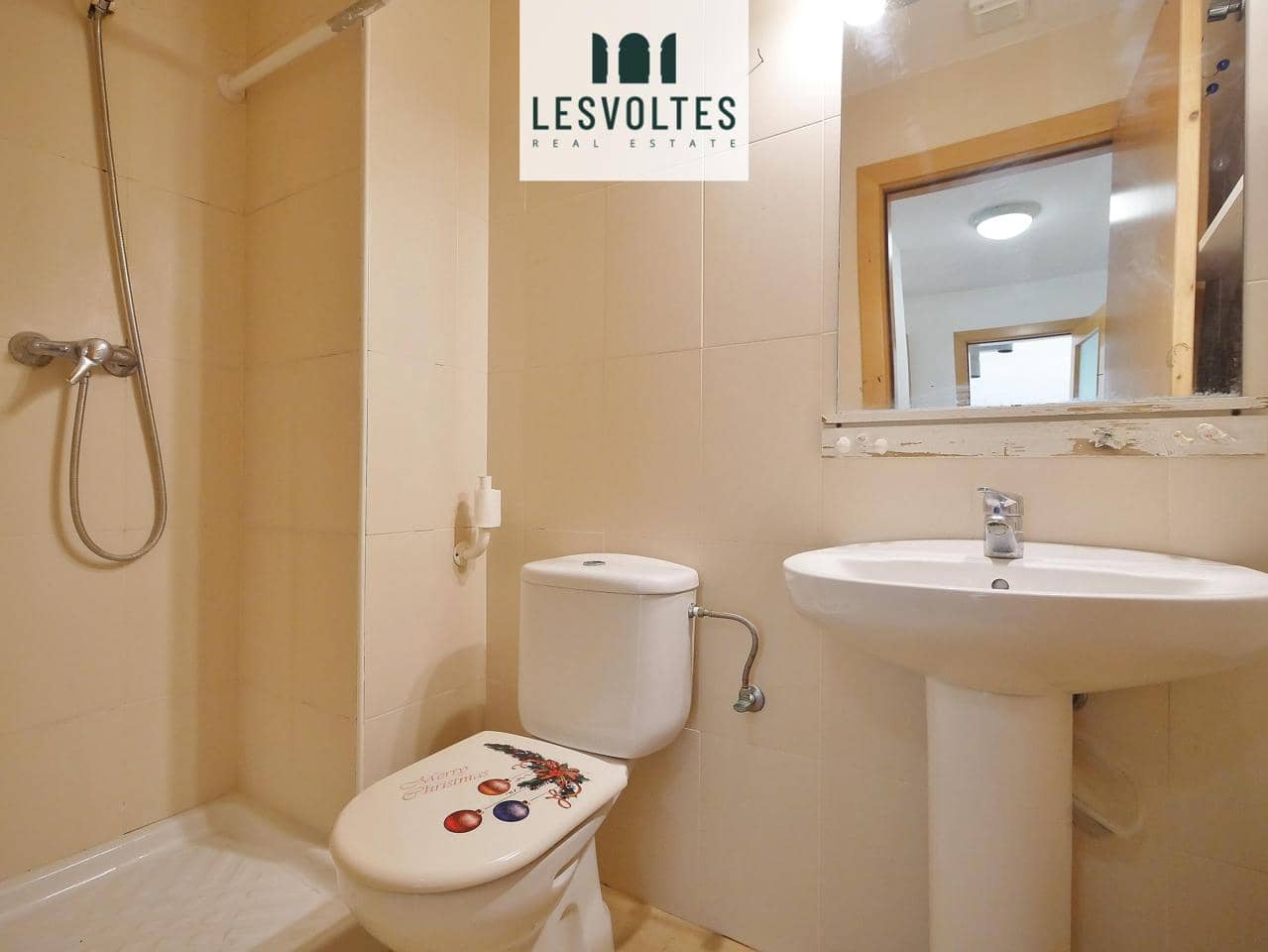 3 bedroom Flat for sale in Palafrugell with garage - € 225,000 (Ref: 10081958)