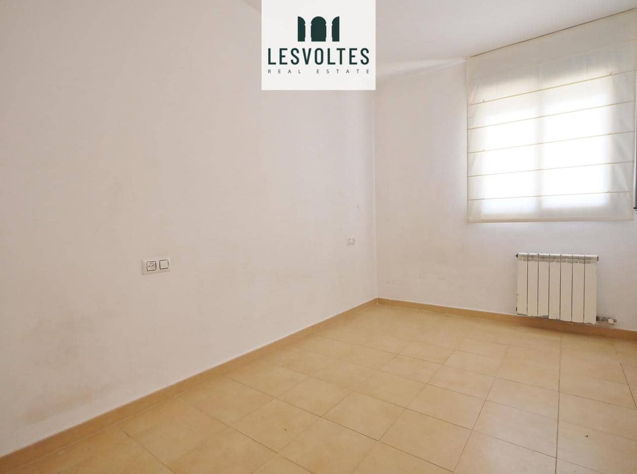 3 bedroom Flat for sale in Palafrugell with garage - € 225,000 (Ref: 10081958)