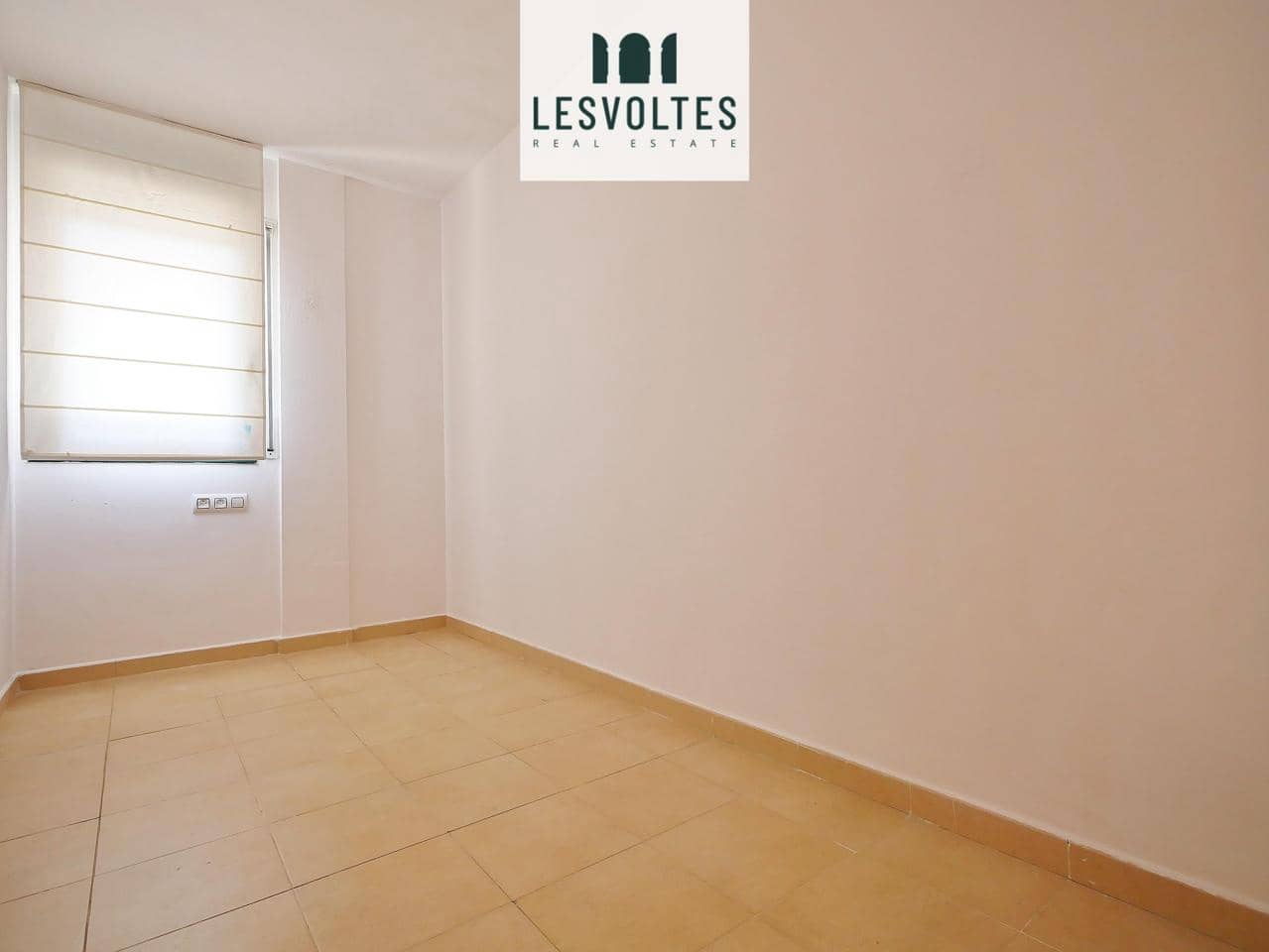 3 bedroom Flat for sale in Palafrugell with garage - € 225,000 (Ref: 10081958)
