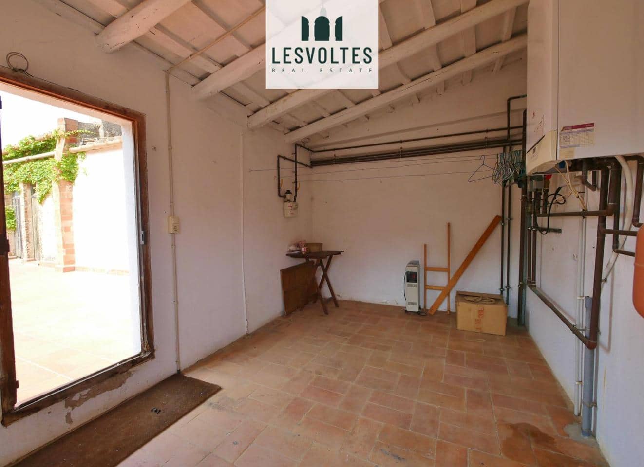 6 bedroom Villa for sale in Palafrugell with garage - € 750,000 (Ref: 10081959)