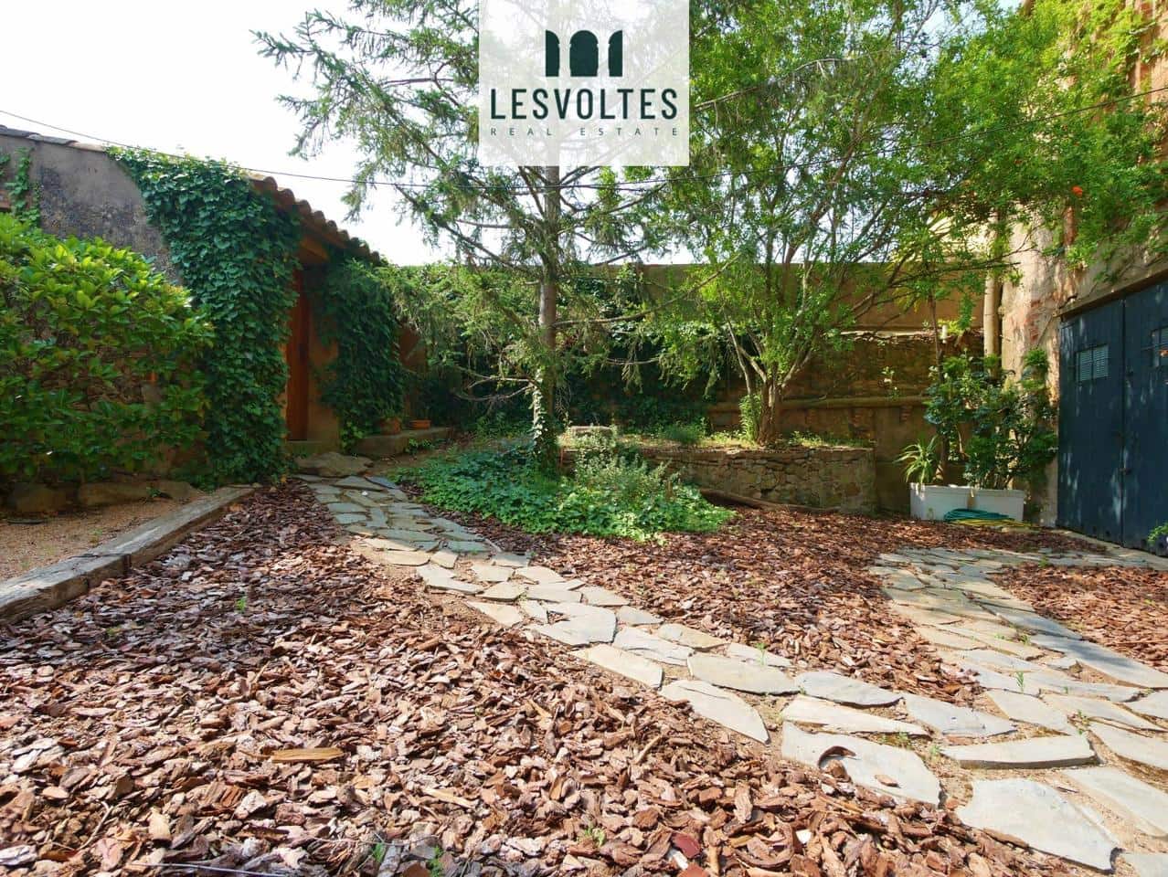 6 bedroom Villa for sale in Palafrugell with garage - € 750,000 (Ref: 10081959)