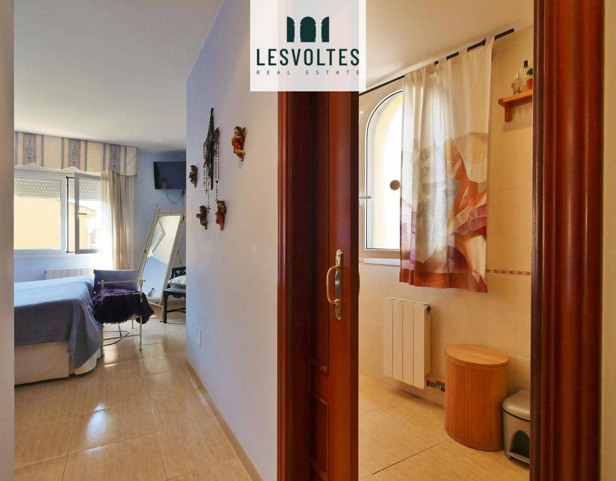 3 bedroom Villa for sale in Palafrugell with garage - € 395,000 (Ref: 10081961)