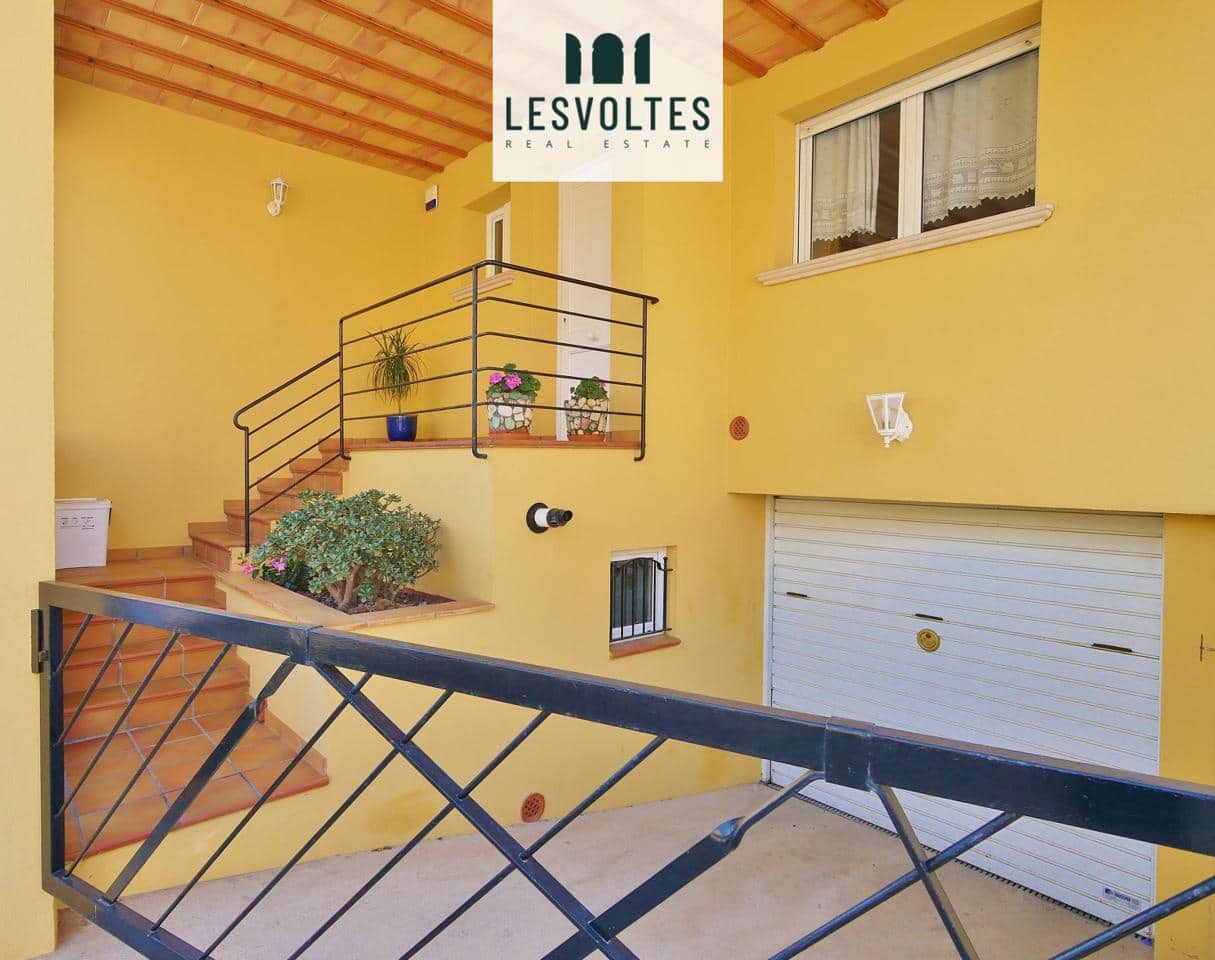 3 bedroom Villa for sale in Palafrugell with garage - € 395,000 (Ref: 10081961)