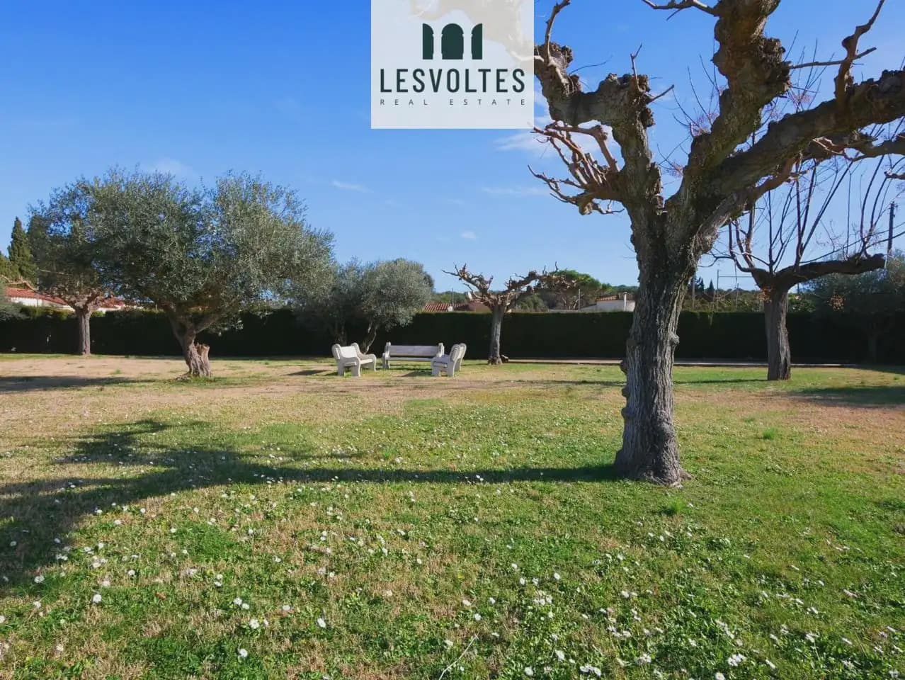 4 soverom Kjedet enebolig til salgs i Bellcaire d'Emporda med svømmebasseng - € 375 000 (Ref: 10081962)