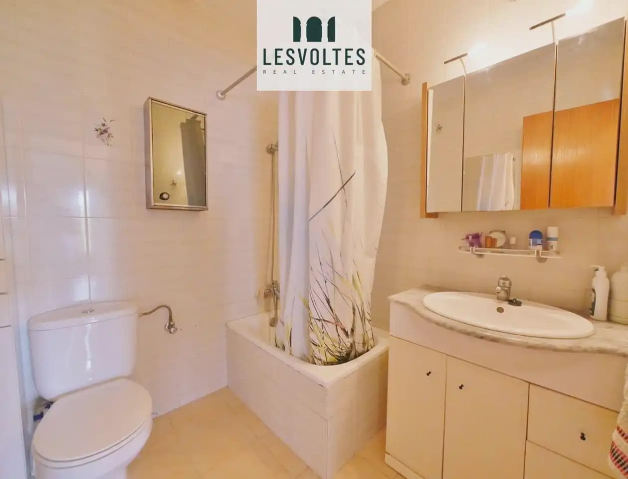 4 soverom Kjedet enebolig til salgs i Bellcaire d'Emporda med svømmebasseng - € 375 000 (Ref: 10081962)