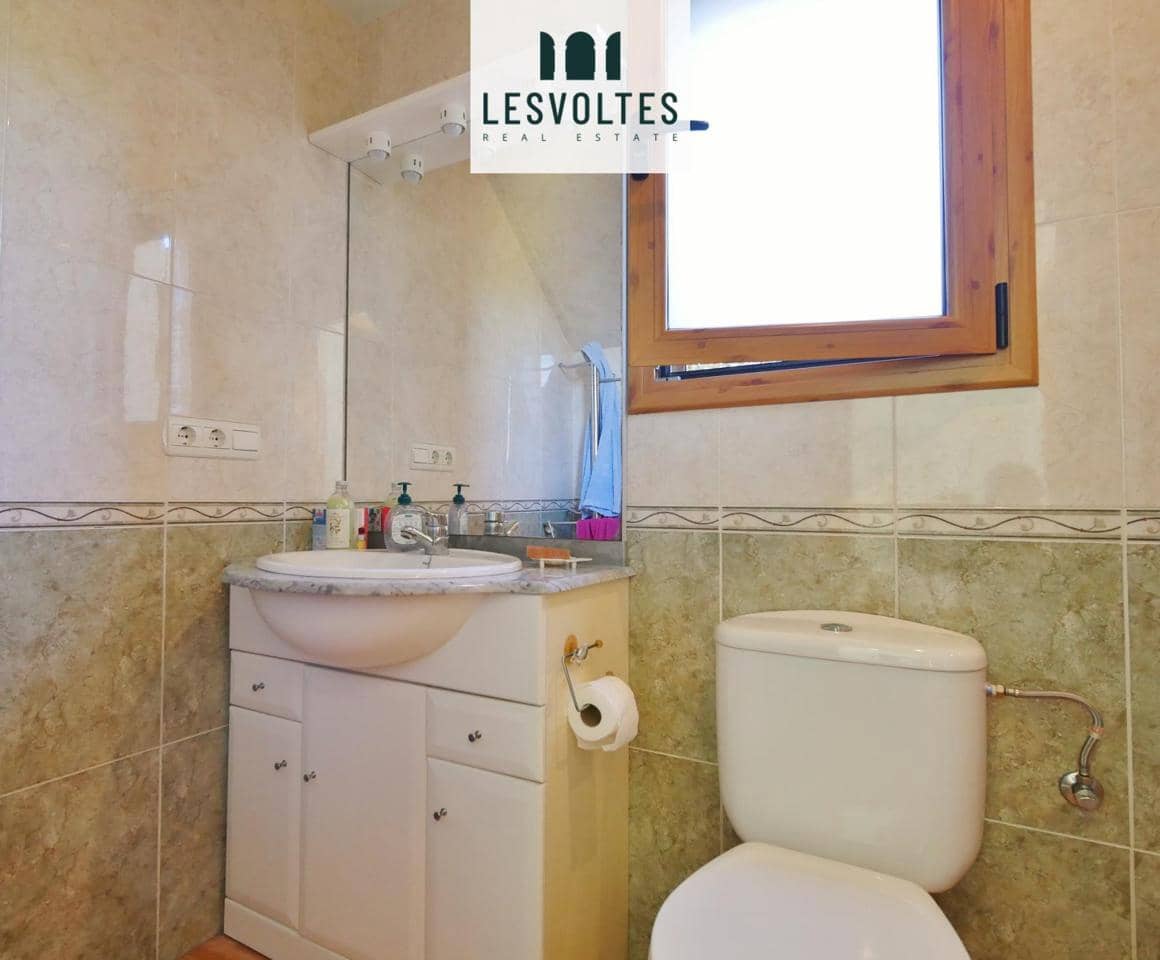 4 bedroom Villa for sale in Bellcaire d'Emporda with pool garage - € 375,000 (Ref: 10081962)