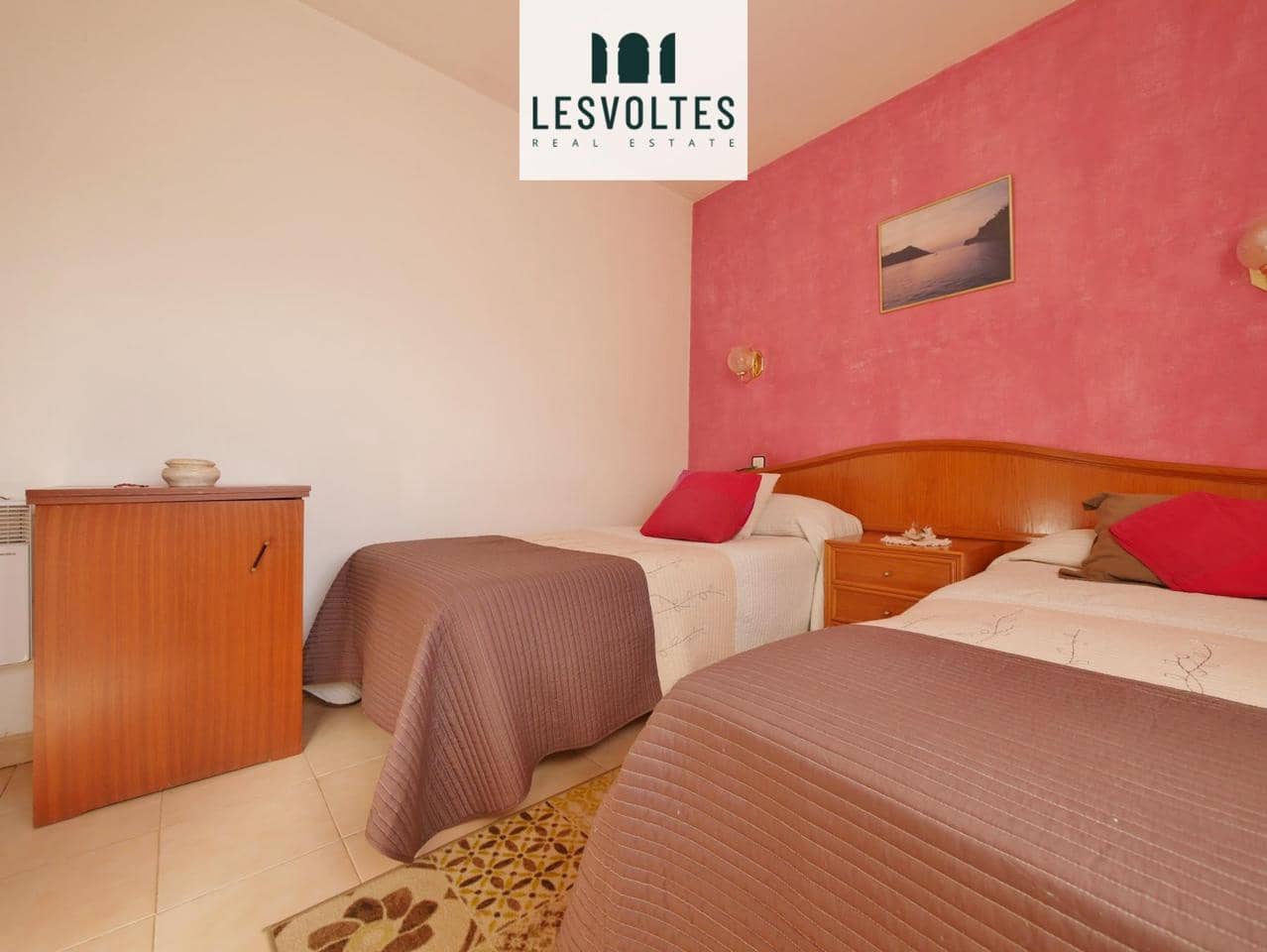 4 bedroom Villa for sale in Bellcaire d'Emporda with pool garage - € 375,000 (Ref: 10081962)