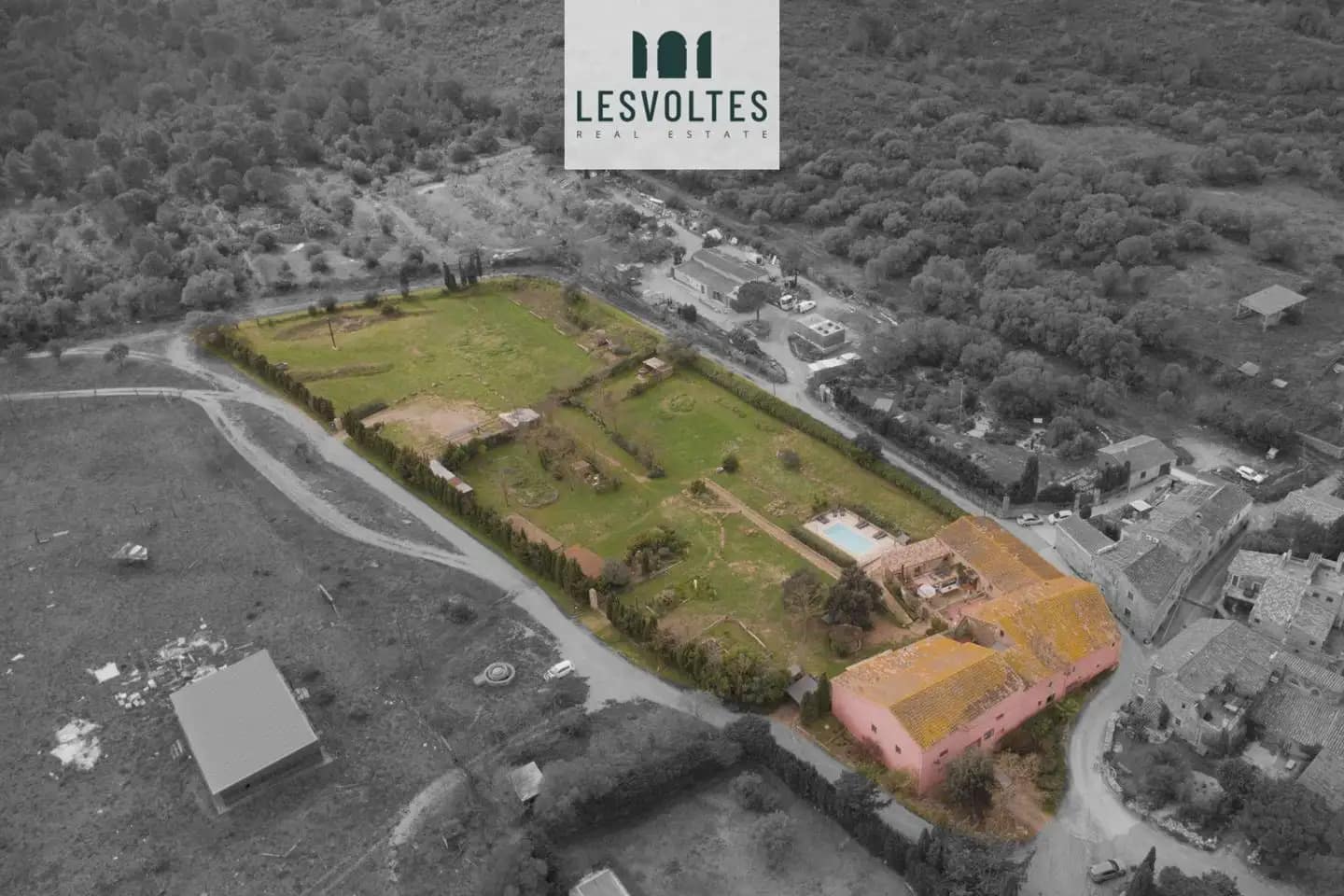 9 soveværelse Finca/Landehus til salg i Bellcaire d'Emporda med swimmingpool garage - € 1.990.000 (Ref: 10081963)