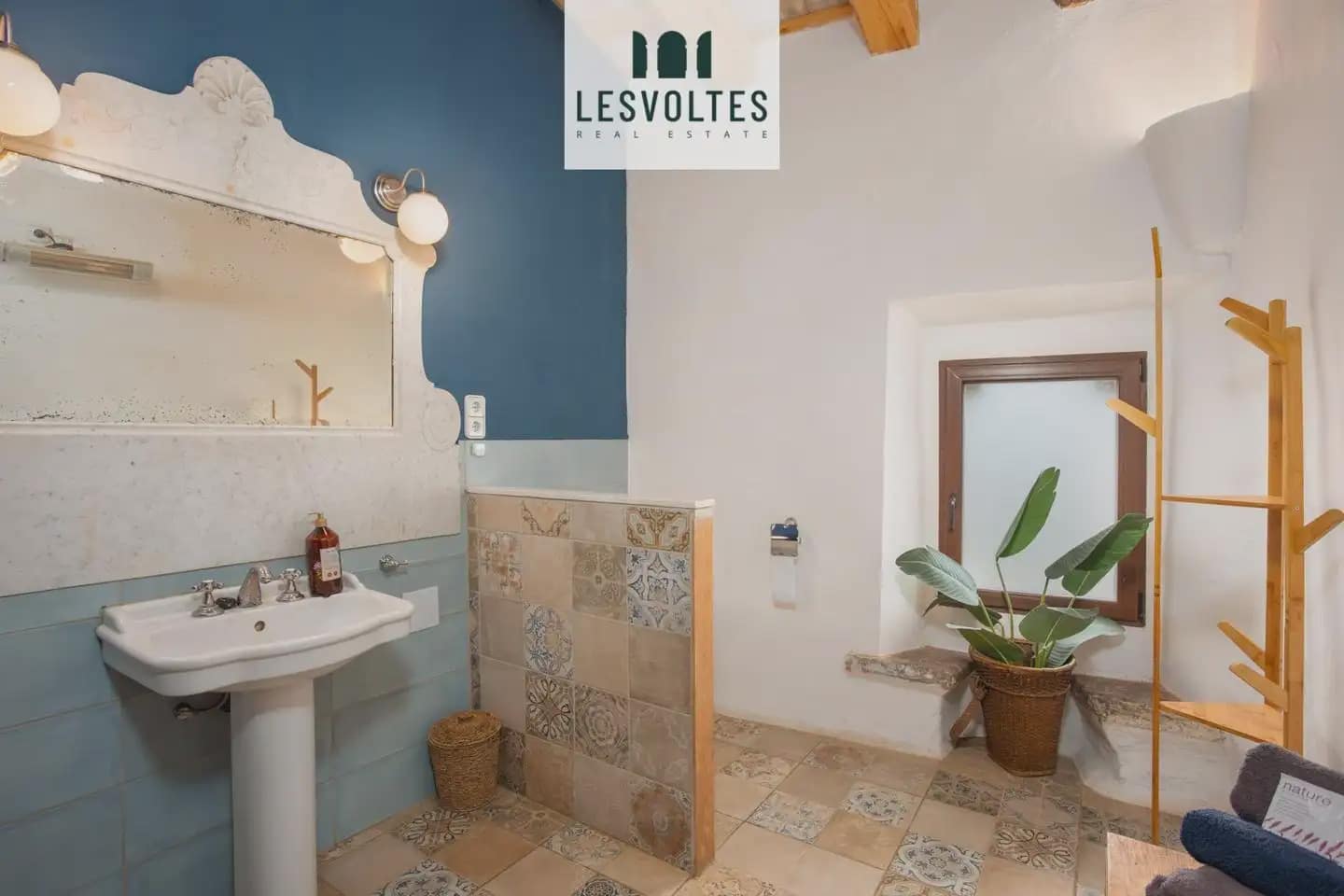 9 soveværelse Finca/Landehus til salg i Bellcaire d'Emporda med swimmingpool garage - € 1.990.000 (Ref: 10081963)