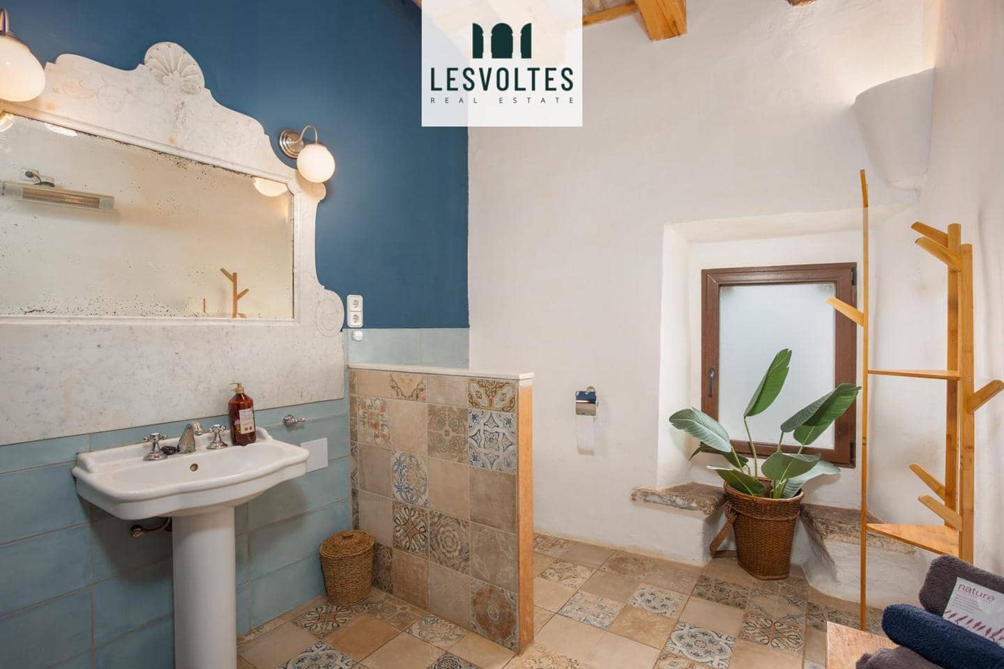 9 bedroom Villa for sale in Bellcaire d'Emporda with pool garage - € 1,990,000 (Ref: 10081963)