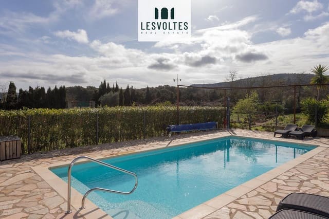 9 Zimmer Villa zu verkaufen in Bellcaire d'Empordà mit Pool Garage - 1.990.000 € (Ref: 10081963)