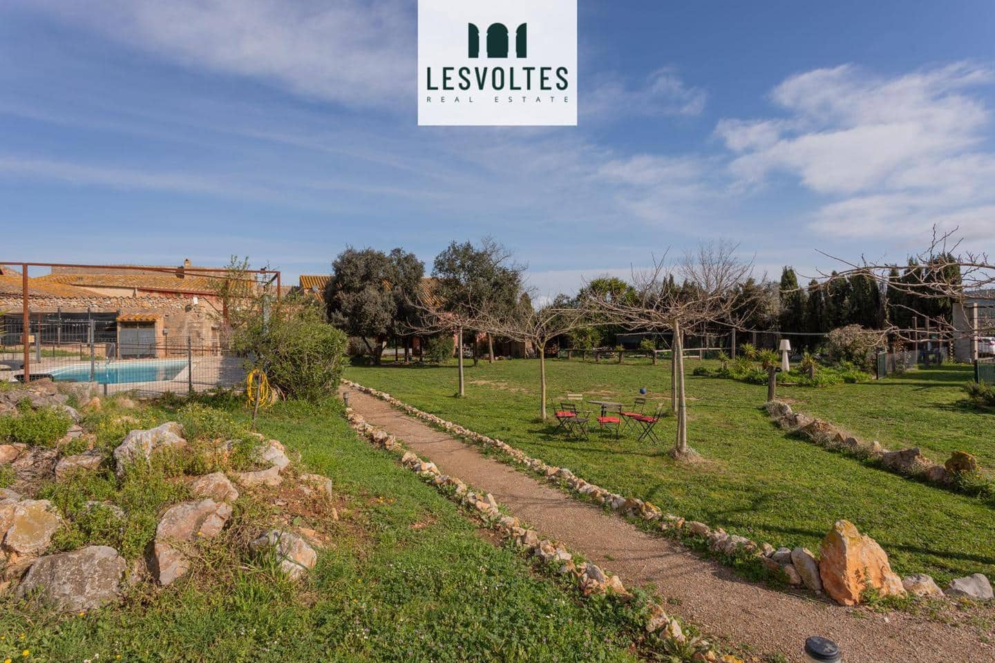 9 bedroom Villa for sale in Bellcaire d'Emporda with pool garage - € 1,990,000 (Ref: 10081963)