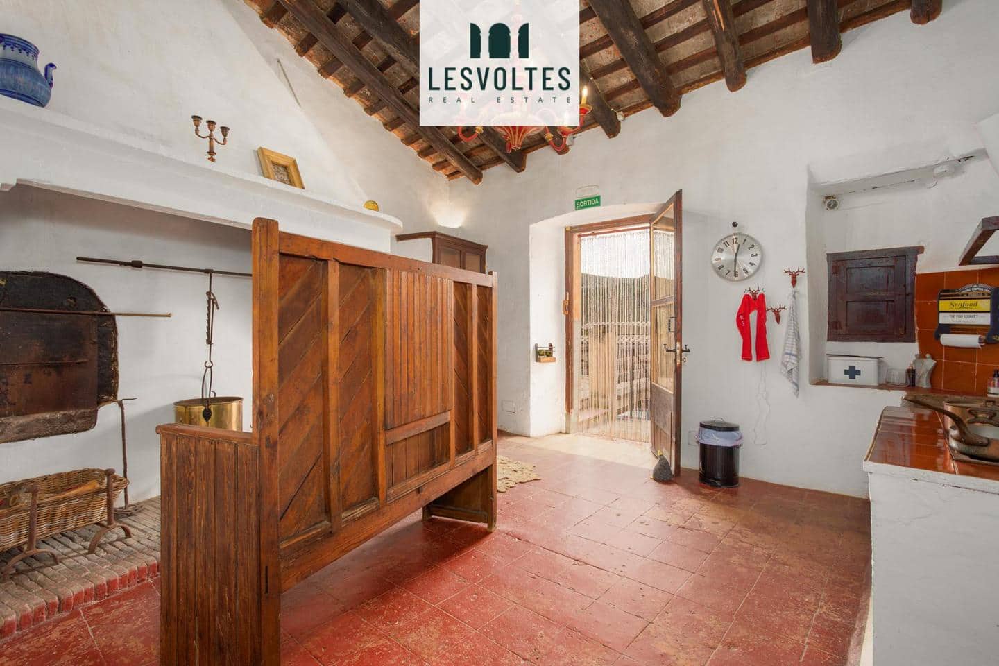 9 bedroom Villa for sale in Bellcaire d'Emporda with pool garage - € 1,990,000 (Ref: 10081963)