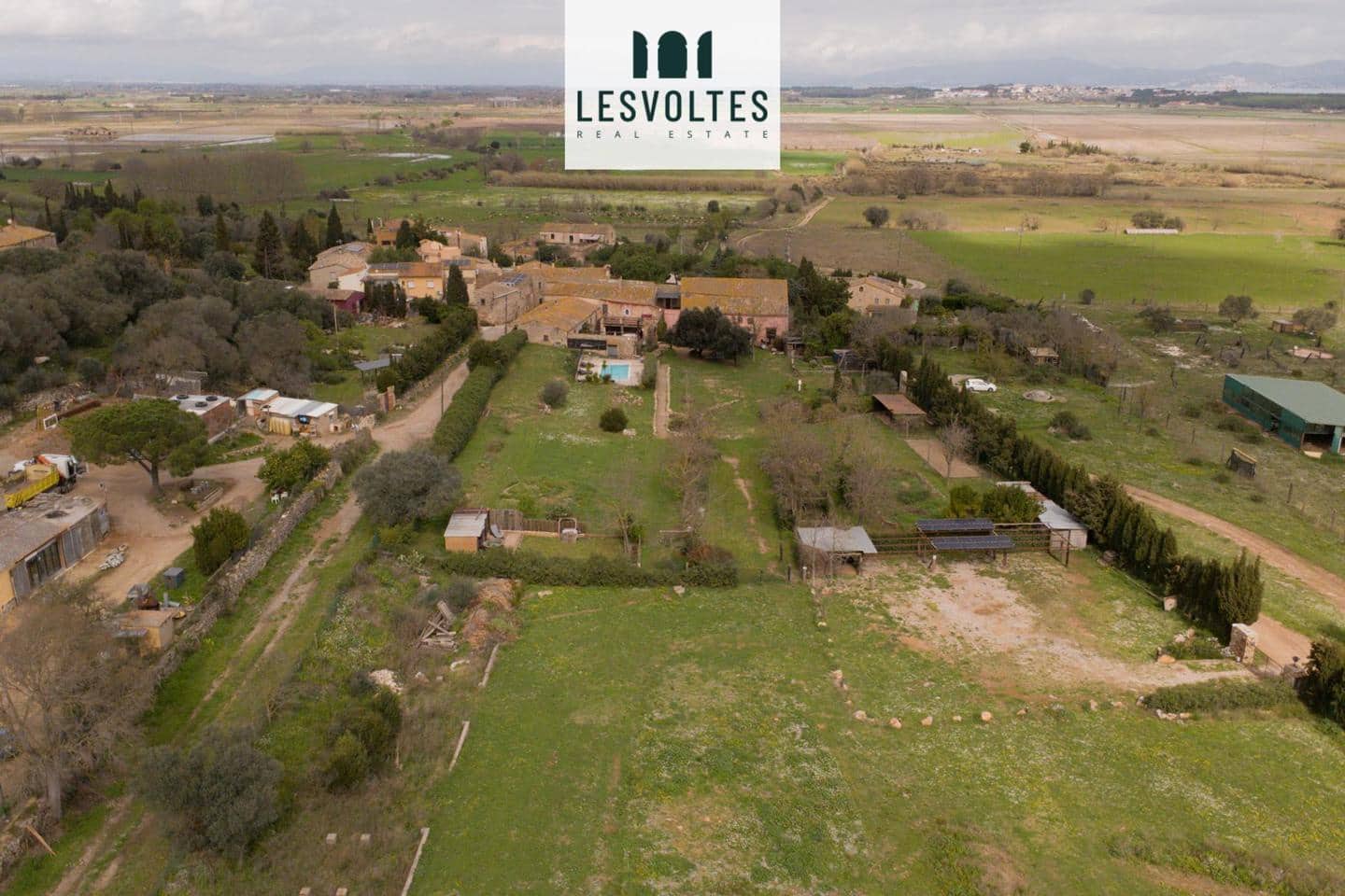 9 bedroom Villa for sale in Bellcaire d'Emporda with pool garage - € 1,990,000 (Ref: 10081963)