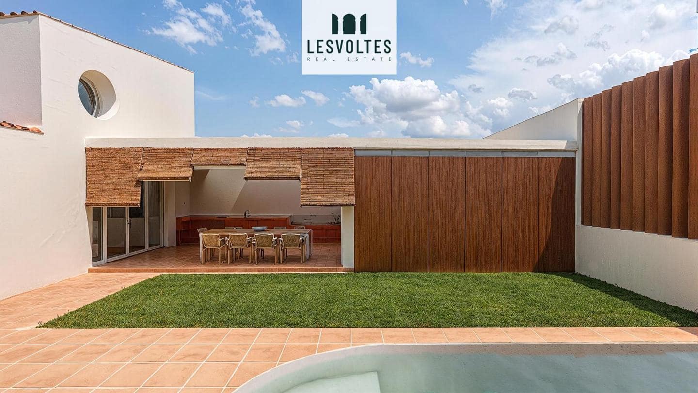 4 bedroom Villa for sale in Pals with pool garage - € 1,190,000 (Ref: 10081964)
