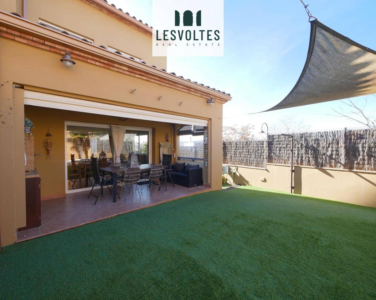 4 bedroom Villa for sale in Palafrugell with pool garage - € 550,000 (Ref: 10081965)